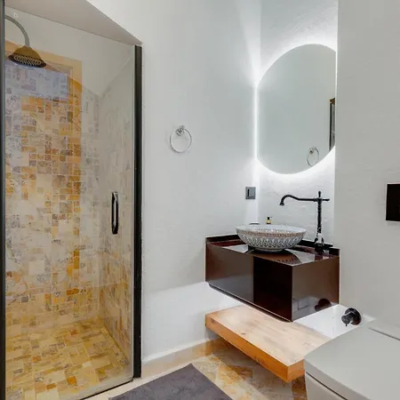 Victory Suites דירה